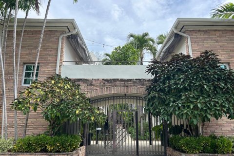 Copropriété à vendre à Miami Beach, Floride: 1 chambre, 66.33 m2 № 1867825 - photo 2