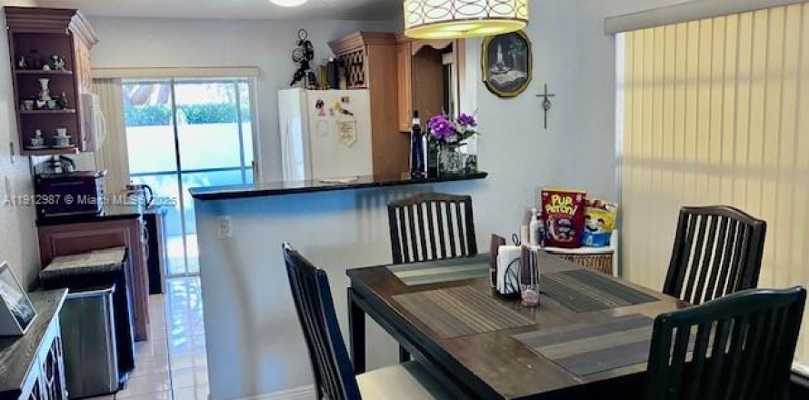 Дом в Дейви, Флорида 2 спальни, 115.57м2 № 1969674