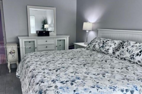 Купить виллу или дом в Дейви, Флорида 2 спальни, 115.57м2, № 1969674 - фото 11