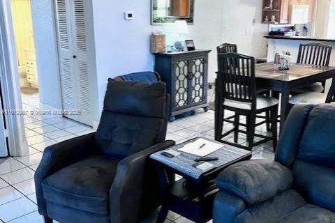 Купить виллу или дом в Дейви, Флорида 2 спальни, 115.57м2, № 1969674 - фото 5