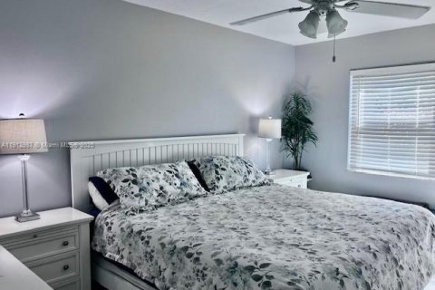 Купить виллу или дом в Дейви, Флорида 2 спальни, 115.57м2, № 1969674 - фото 8