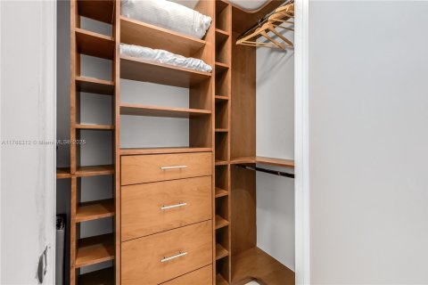Condominio en venta en Miami, Florida, 2 dormitorios, 135.54 m2 № 1736017 - foto 25