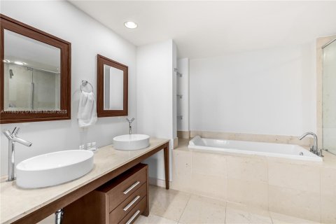 Condominio en venta en Miami, Florida, 2 dormitorios, 135.54 m2 № 1736017 - foto 21