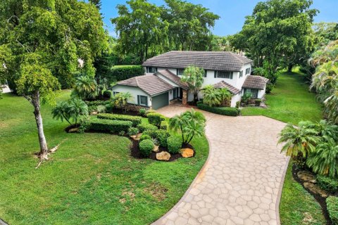 Casa en Parkland, Florida 5 dormitorios, 335.47 m2 № 2351333