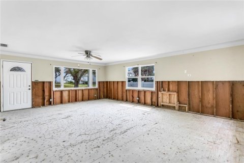Villa ou maison à vendre à Saint Petersburg, Floride: 4 chambres, 175.12 m2 № 1900401 - photo 13