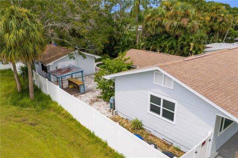 Villa ou maison à vendre à Saint Petersburg, Floride: 4 chambres, 175.12 m2 № 1900401 - photo 8