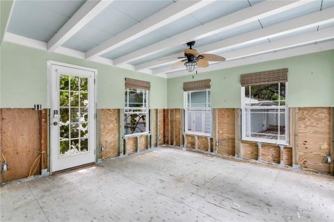 Villa ou maison à vendre à Saint Petersburg, Floride: 4 chambres, 175.12 m2 № 1900401 - photo 10