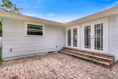 Villa ou maison à vendre à Saint Petersburg, Floride: 4 chambres, 175.12 m2 № 1900401 - photo 7