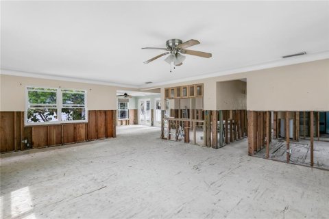 Villa ou maison à vendre à Saint Petersburg, Floride: 4 chambres, 175.12 m2 № 1900401 - photo 14