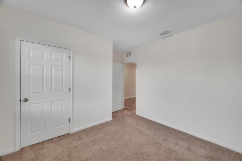 Casa en venta en Port St. Lucie, Florida, 4 dormitorios, 177.91 m2 № 2247120 - foto 4