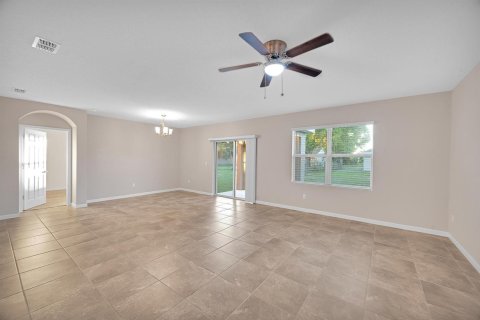 Casa en venta en Port St. Lucie, Florida, 4 dormitorios, 177.91 m2 № 2247120 - foto 14