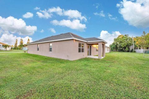 Casa en venta en Port St. Lucie, Florida, 4 dormitorios, 177.91 m2 № 2247120 - foto 23