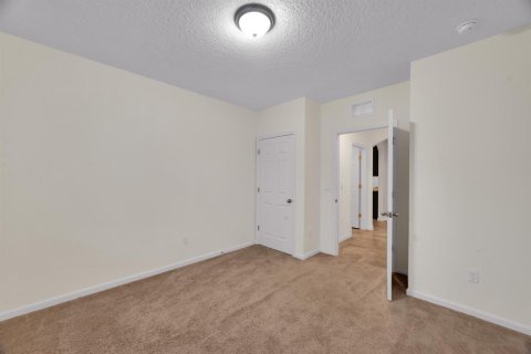 Casa en venta en Port St. Lucie, Florida, 4 dormitorios, 177.91 m2 № 2247120 - foto 10