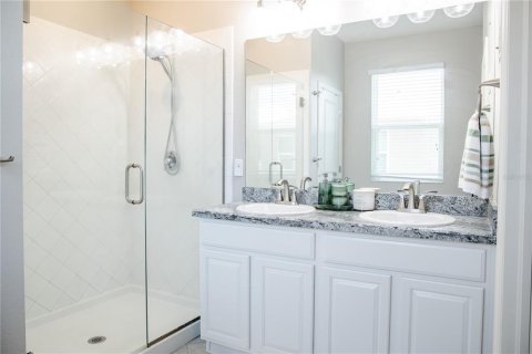 Villa ou maison à louer à Riverview, Floride: 4 chambres, 185.15 m2 № 2138519 - photo 18