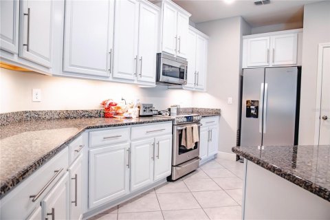 Villa ou maison à louer à Riverview, Floride: 4 chambres, 185.15 m2 № 2138519 - photo 15