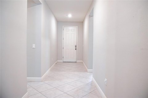 Villa ou maison à louer à Riverview, Floride: 4 chambres, 185.15 m2 № 2138519 - photo 2
