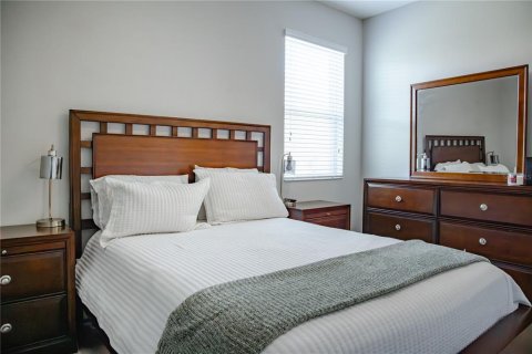 Villa ou maison à louer à Riverview, Floride: 4 chambres, 185.15 m2 № 2138519 - photo 9