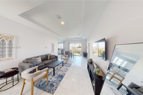 House in Fort Lauderdale, Florida 3 bedrooms, 120.4 sq.m. № 1707893 - photo 2