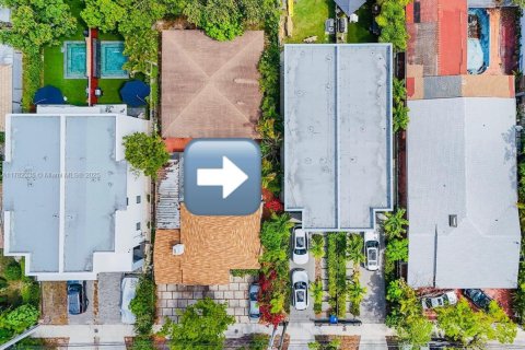 Propiedad comercial en venta en Miami, Florida, 481.98 m2 № 1738315 - foto 3
