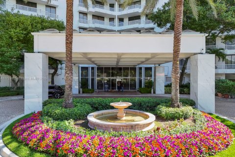 Condo in Aventura, Florida, 2 bedrooms  № 2036870