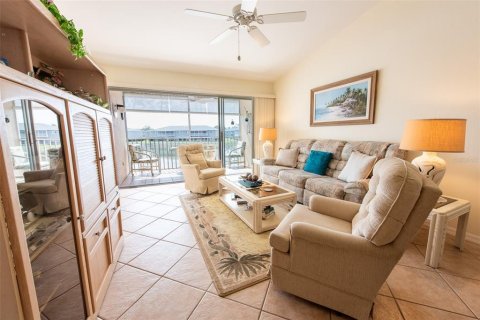 Condo in Lake Suzy, Florida, 3 bedrooms  № 1562331 - photo 3