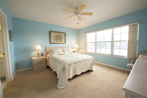 Condo in Lake Suzy, Florida, 3 bedrooms  № 1562331 - photo 18