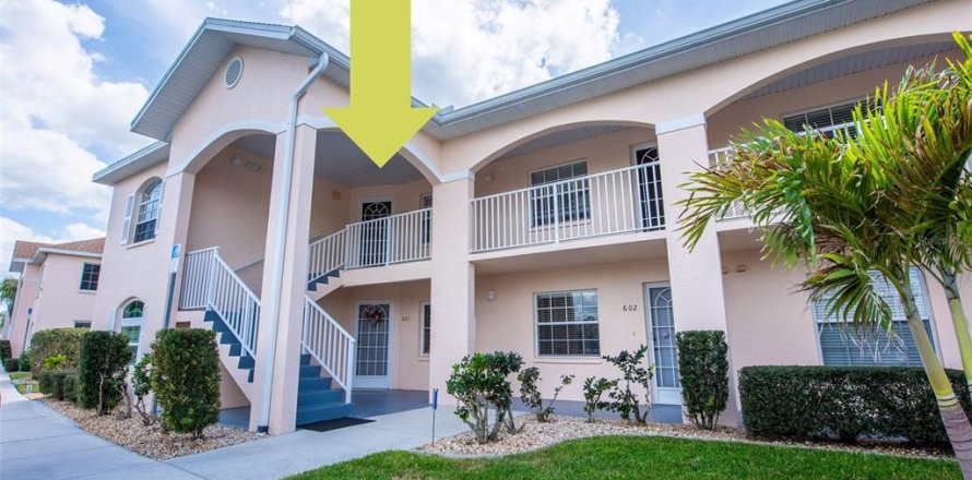 Condo in Lake Suzy, Florida, 3 bedrooms  № 1562331