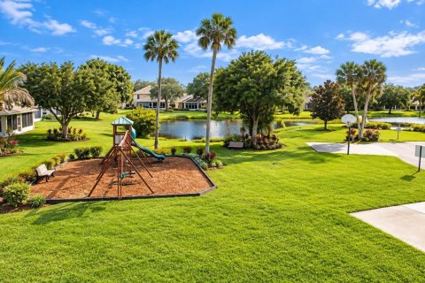 Casa en venta en Vero Beach, Florida, 4 dormitorios, 215.53 m2 № 2428396 - foto 5