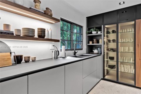 House in Fort Lauderdale, Florida 5 bedrooms, 268.58 sq.m. № 2045598 - photo 17