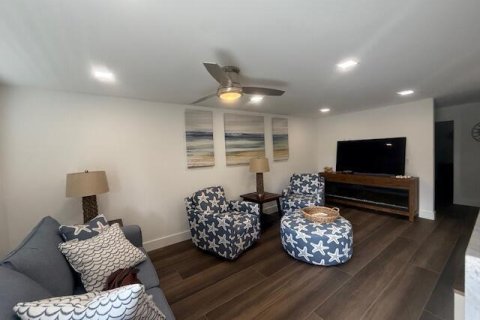 Condo in Ocean Ridge, Florida, 1 bedroom № 2153754 - photo 13