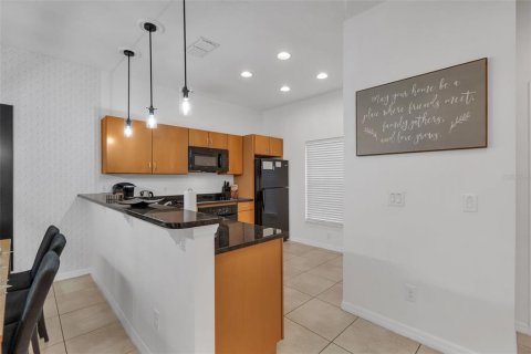 Townhouse in Kissimmee, Florida 3 bedrooms, 136.57 sq.m. № 2156065 - photo 11