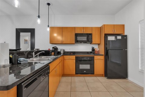 Townhouse in Kissimmee, Florida 3 bedrooms, 136.57 sq.m. № 2156065 - photo 13