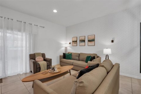 Townhouse in Kissimmee, Florida 3 bedrooms, 136.57 sq.m. № 2156065 - photo 14