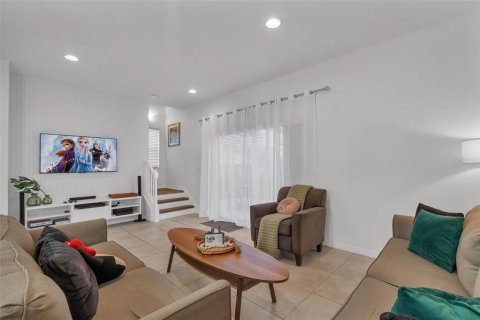 Townhouse in Kissimmee, Florida 3 bedrooms, 136.57 sq.m. № 2156065 - photo 15