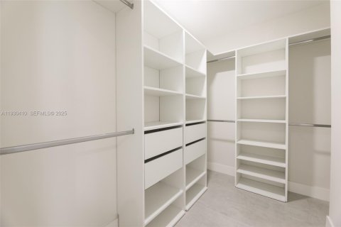 Casa en venta en Hollywood, Florida, 4 dormitorios, 205.78 m2 № 1993371 - foto 27