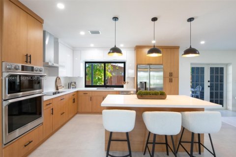 Casa en venta en Hollywood, Florida, 4 dormitorios, 205.78 m2 № 1993371 - foto 13