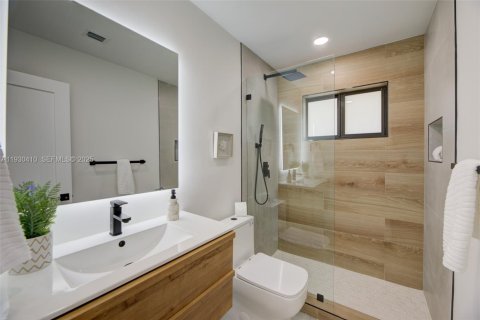 Casa en venta en Hollywood, Florida, 4 dormitorios, 205.78 m2 № 1993371 - foto 28