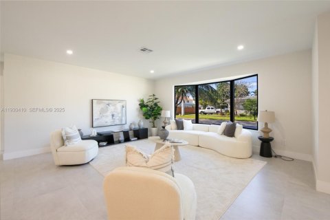 Casa en venta en Hollywood, Florida, 4 dormitorios, 205.78 m2 № 1993371 - foto 9