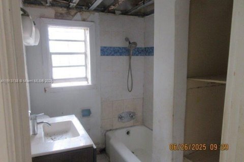 Casa en venta en Miami, Florida, 2 dormitorios, 87.05 m2 № 1969319 - foto 7