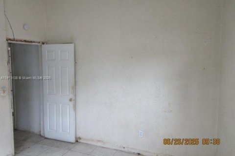 Casa en venta en Miami, Florida, 2 dormitorios, 87.05 m2 № 1969319 - foto 8
