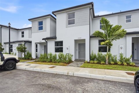 Villa ou maison à Homestead, Floride 3 chambres, 143.53 m2 № 2422930
