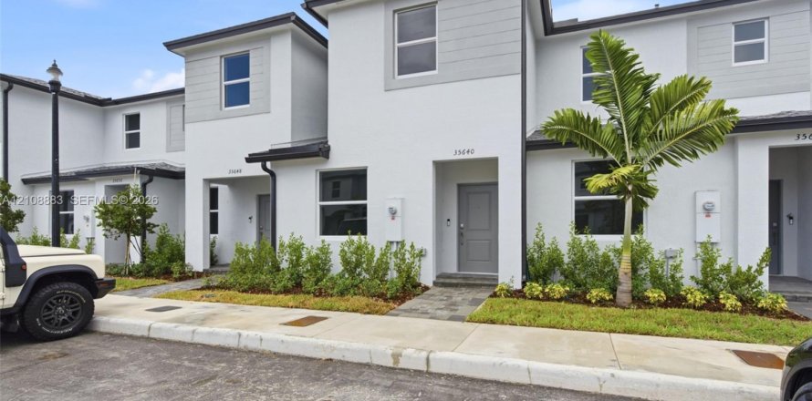 Villa ou maison à Homestead, Floride 3 chambres, 143.53 m2 № 2422930