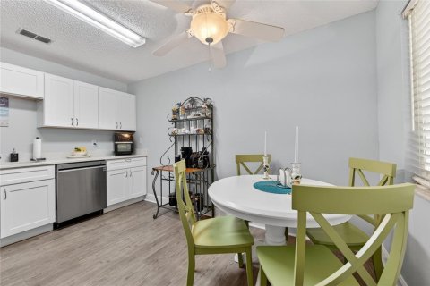 Copropriété à vendre à South Daytona, Floride: 2 chambres, 80.27 m2 № 2215745 - photo 4