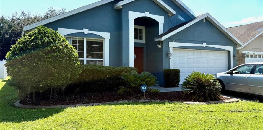 House in Orlando, Florida 4 bedrooms, 200.67 sq.m. № 1909435