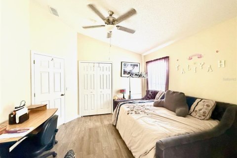House in Orlando, Florida 4 bedrooms, 200.67 sq.m. № 1909435 - photo 13