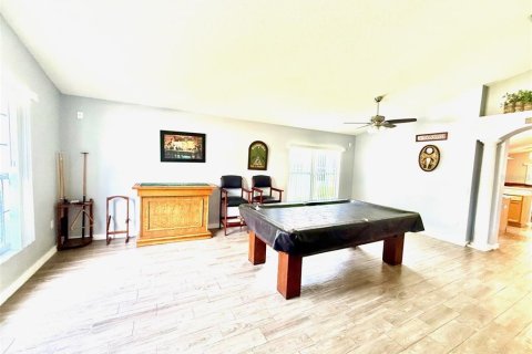 House in Orlando, Florida 4 bedrooms, 200.67 sq.m. № 1909435 - photo 3