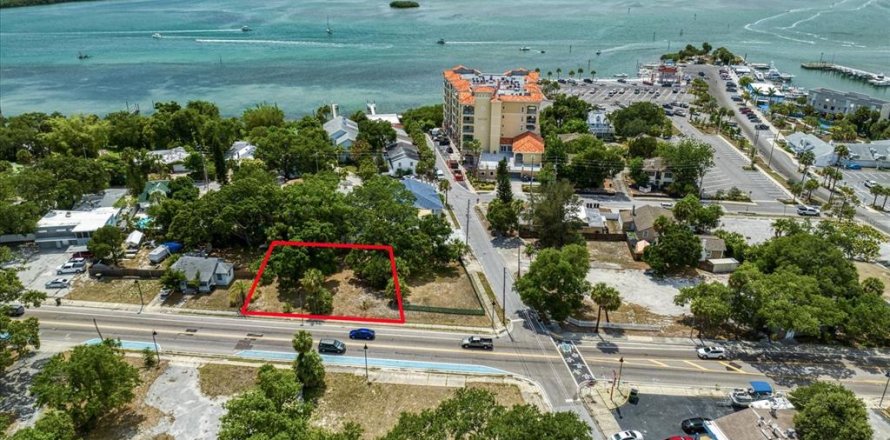 Terreno en Clearwater, Florida № 1055211