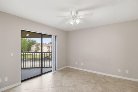 Appartement à louer à St. Lucie, Floride: 2 chambres, 92.9 m2 № 2254355 - photo 16
