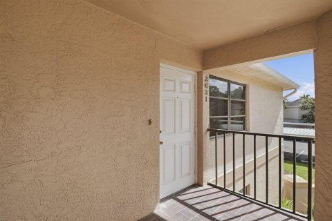 Appartement à louer à St. Lucie, Floride: 2 chambres, 92.9 m2 № 2254355 - photo 4