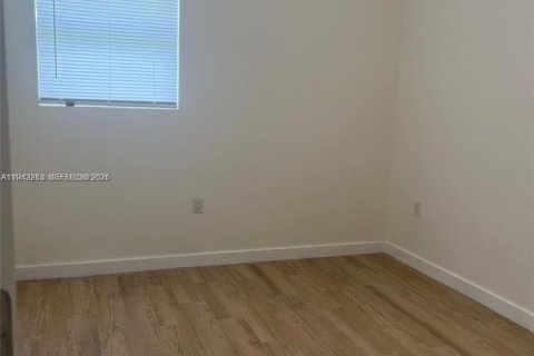 Casa en alquiler en Hollywood, Florida, 2 dormitorios № 1999811 - foto 7